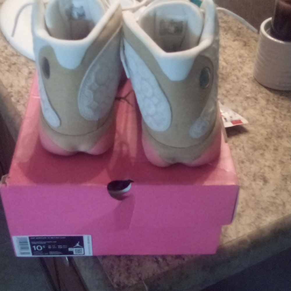 Jordan Retro - Picture 2 of 3